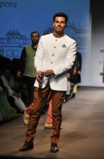 Randeep Hooda in Rohit Karma Show on day 3 of Amazon India fashion week on 18th March 2016